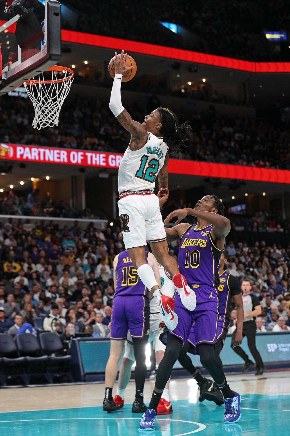 他的角色定 他的角色定